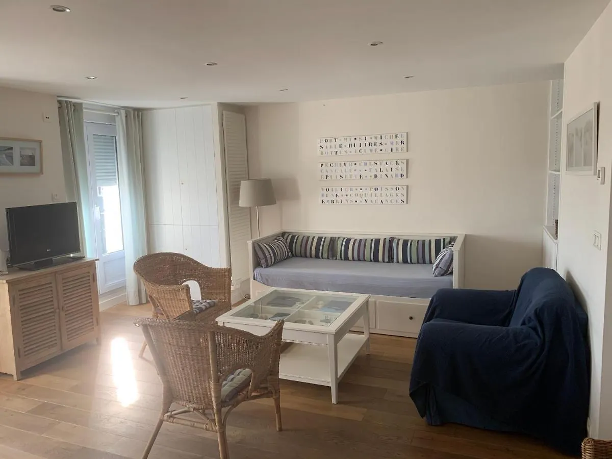 Vue Sur Mer Apartment Cancale