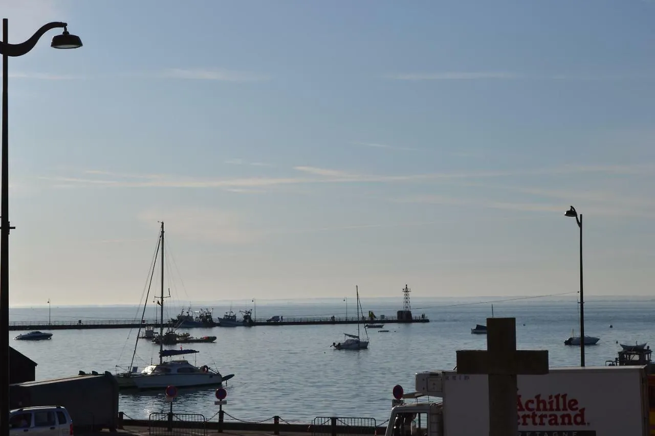 Vue Sur Mer Apartment Cancale France
