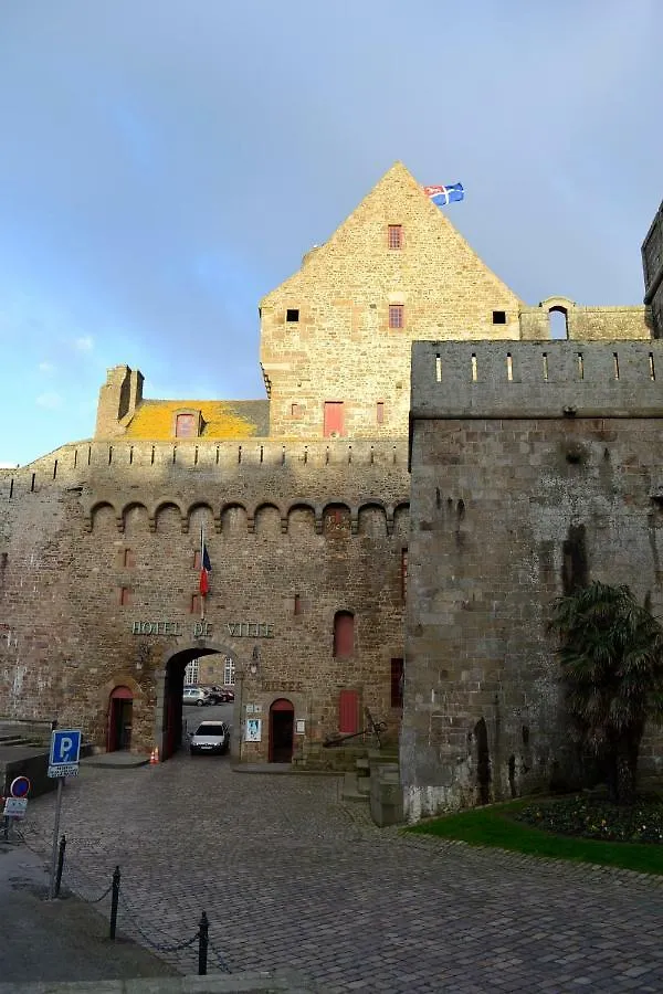 Vue Sur Mer Apartment Cancale France