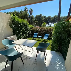 https://appartement-climatise-au-pied-de-la-mer.fr-provencehotel.com