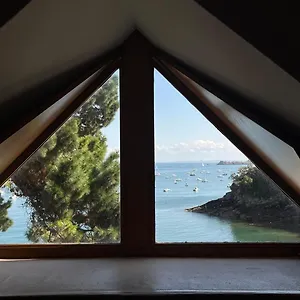  Hostel Hi